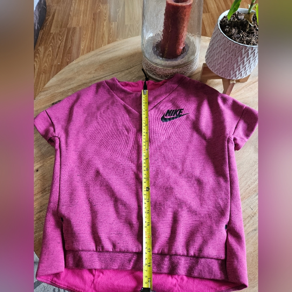 Nike Pink Short Sleeve Sweatshirt - Picture 7 of 7